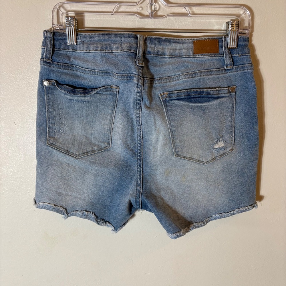 Judy Blue Distressed Denim Shorts Lace Trim Raw Hem Size 29 - Picture 4 of 8